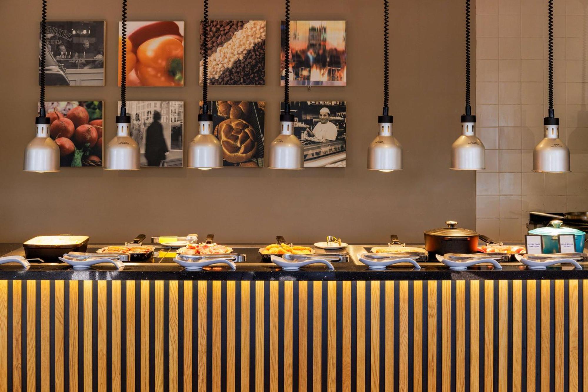 Hilton Hotel 4*